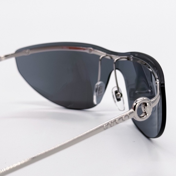NEW GUCCI GG1700S 002 SUNGLASSES SHIELD SILVER WOMEN GUCCI EYEWEAR - Picture 8 of 11